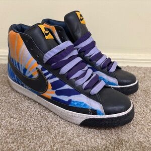 Tie die Authentic Nike High tops size 10.5